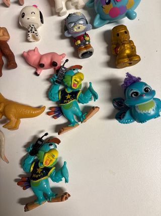 Lote de figuras y muñecos variados