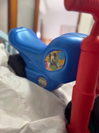 Moto correpasillos Mickey Mouse