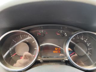 Peugeot 5008 2012
