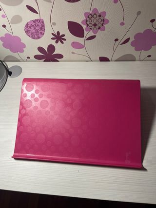 Soporte para portátil rosa con círculos