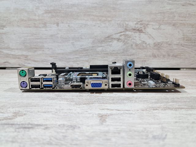 Placa MSI H81M-E33 (1150)