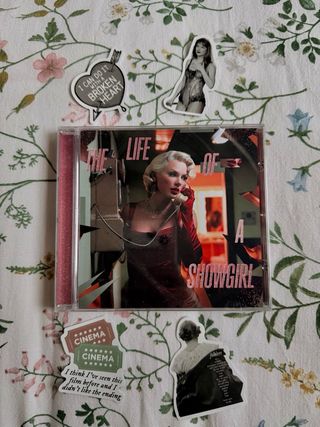 Pack 4 CDs The Life of a Showgirl Taylor Swift