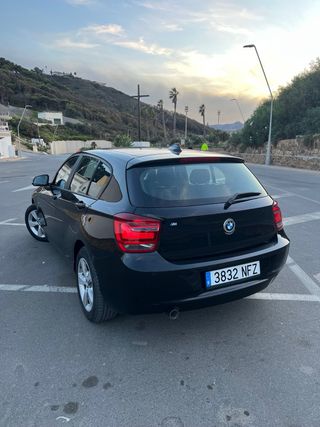 BMW 118d Sport Line 2015