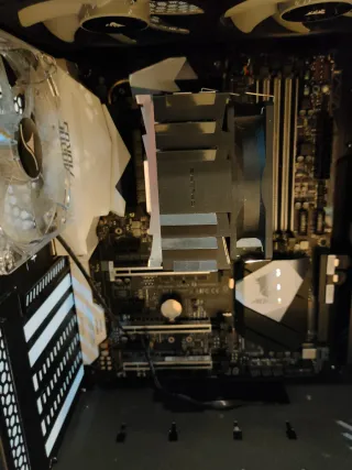Torre PC Sharkoon con Placa, Procesador....