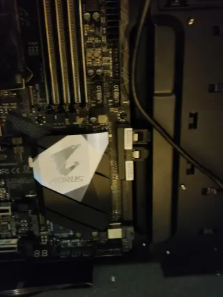 Torre PC Sharkoon con Placa, Procesador....