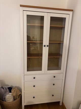Vitrina Hemnes Ikea Madera y Cristal