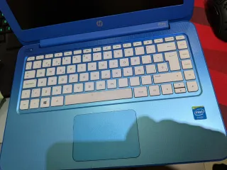 HP Stream Azul y Blanco