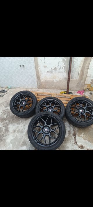 Llantas Japan Racing JR18 19