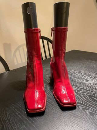 Botines Stradivarius Rojos Talla 39