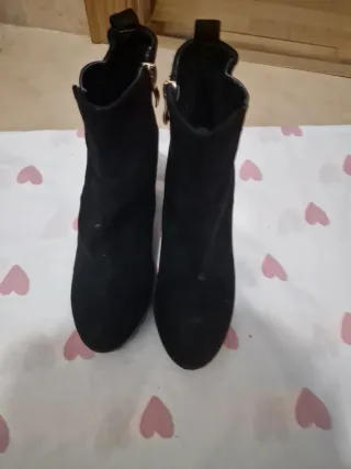 Botines negros mujer