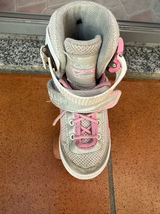 Patines infantiles plateados y rosas