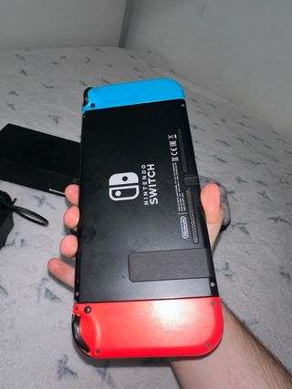  Nintendo Switch + FIFA 19