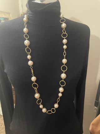 Collar perlas y eslabones dorados