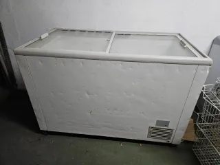 Congelador horizontal con tapa de cristal