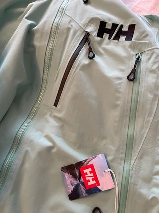 500€-->290€ Helly Hansen cortaviento impermeable