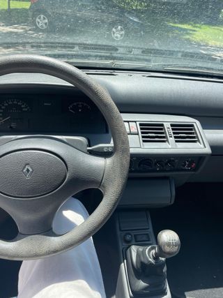 Renault Clio 1996