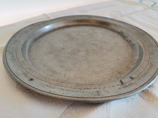 Plato de estaño S.XIX