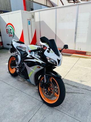 Moto Honda cbr 600rr del año 2008