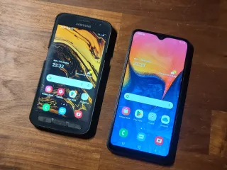 Pacchetto Samsung Galaxy A10 + XCover 4S nero