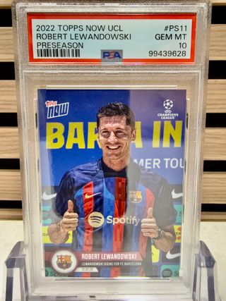 Cromo 2022 Fichaje de LEWANDOWSKI en PSA 10