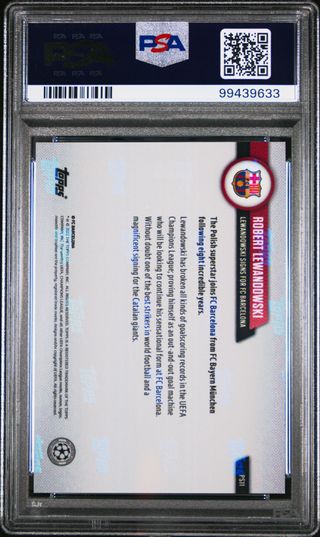 Cromo 2022 Fichaje de LEWANDOWSKI en PSA 10