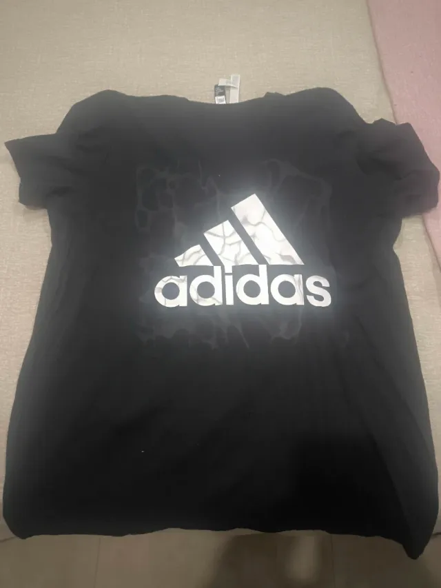 Camiseta Adidas Negra