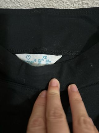 Mallas negras por la rodilla