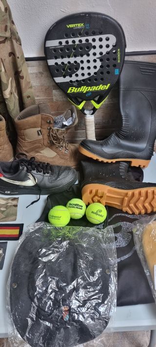 Lote se vende todo junto por 40€ trato en mano 