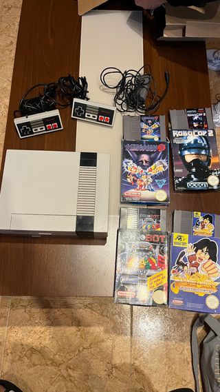 Consola Nintendo NES con juegos