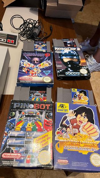 Consola Nintendo NES con juegos