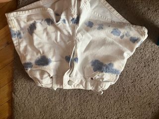 Pantalón niña Zara blanco con manchas azules