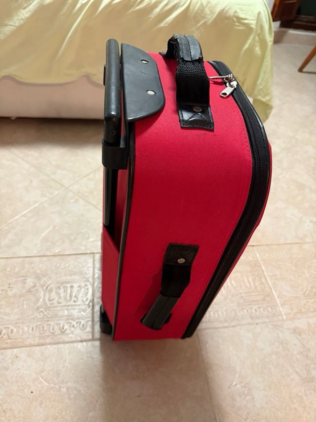 Maleta de cabina Free Traveller Roja