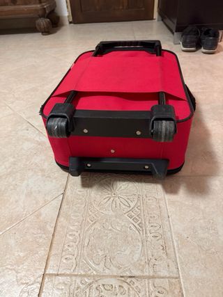 Maleta de cabina Free Traveller Roja