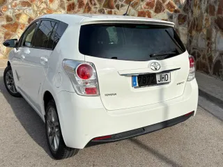 Toyota Verso 2015