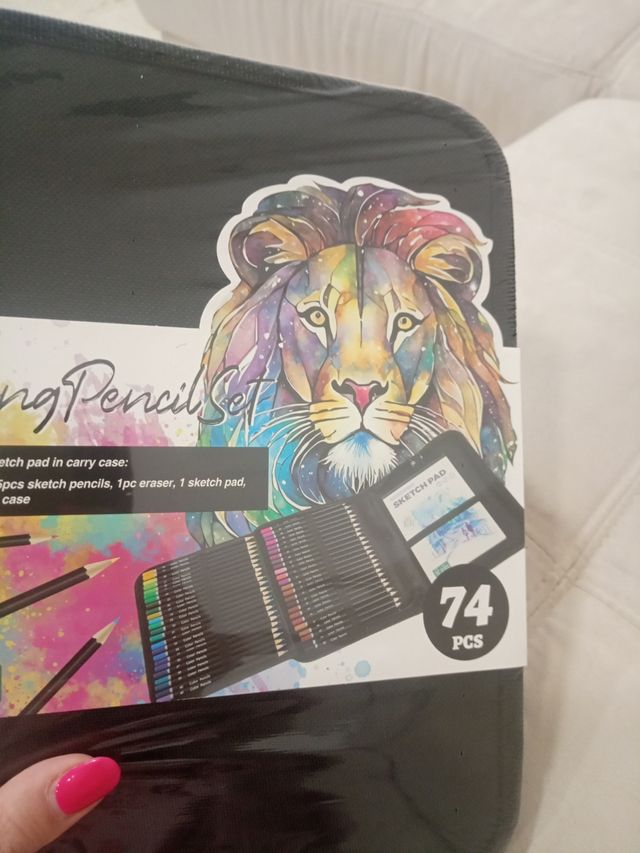 Astuccio matite colorate e blocco disegno