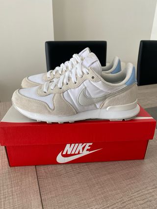 Zapatillas Nike Internationalist Beige/Blanco