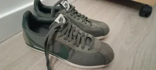 Nike Cortez Grises y Verdes