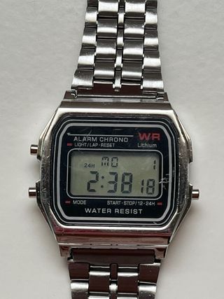 Reloj Digital Plateado WR