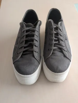 Zapatillas Victoria Lona Gris Plataforma