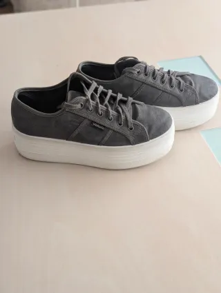 Zapatillas Victoria Lona Gris Plataforma