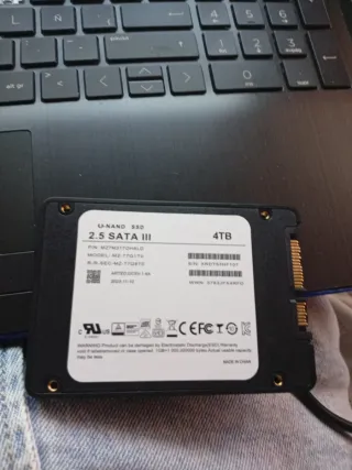 SSD Samsung 4TB SATA III 2.5