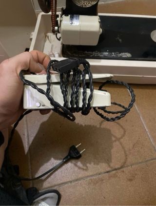 Máquina de coser Singer antigua