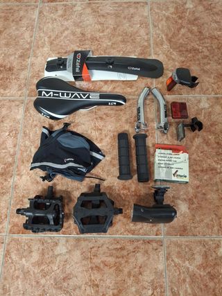 Lote Accesorios Bici: Sillín, Pedales, Guardabarro