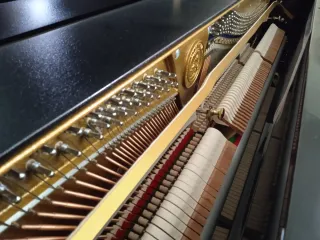 Piano Acústico Bechstein A124