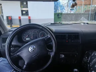Volkswagen Golf 2002