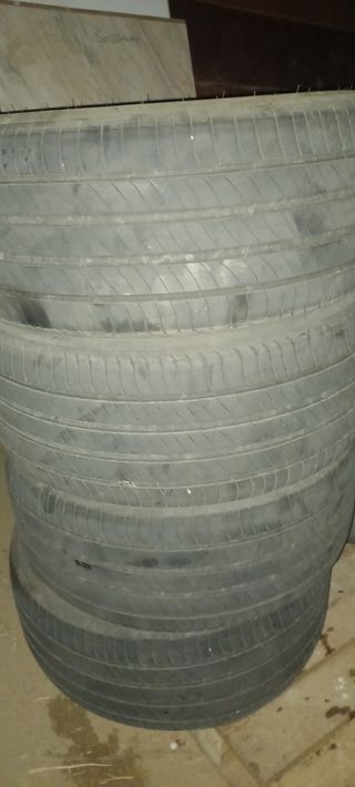 Neumáticos Michelin 255/45/19 104W Usados