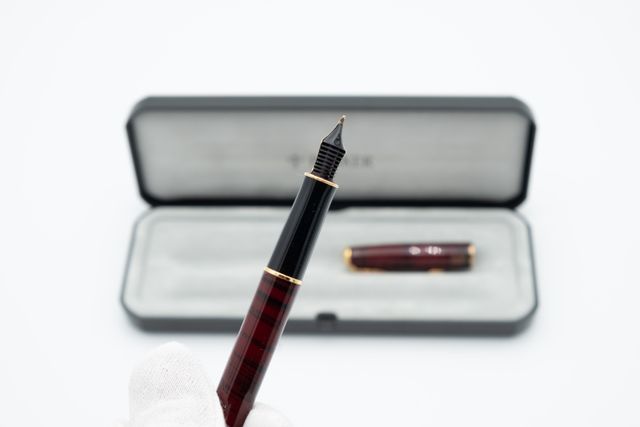 Parker Sonnet France U. III - Pluma Roja