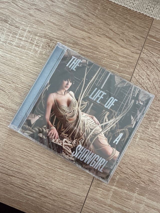 CD The Life of a Showgirl