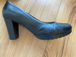 Zapatos de azafata de Ryanair
