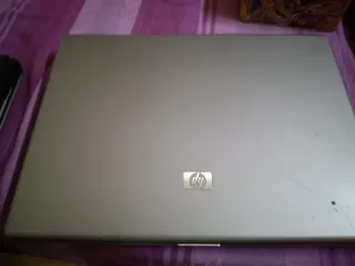 HP Compaq 6720s Portátil Gris/Plateado